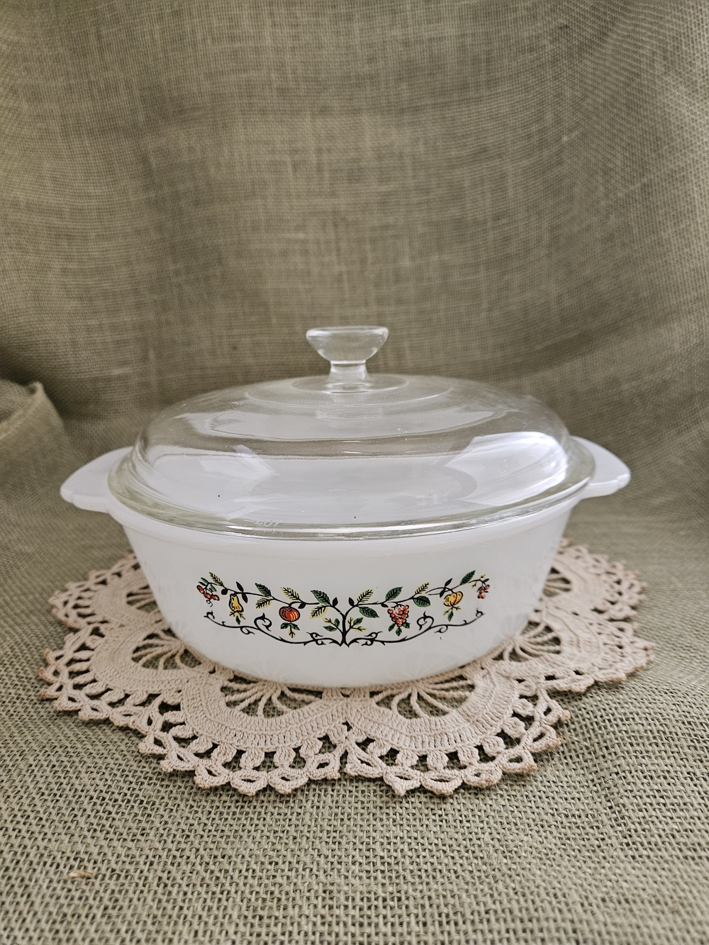 Anchor Hocking White Milk Glass Casserole Dish Fruit Tree Pattern 1.5 QT 1960s